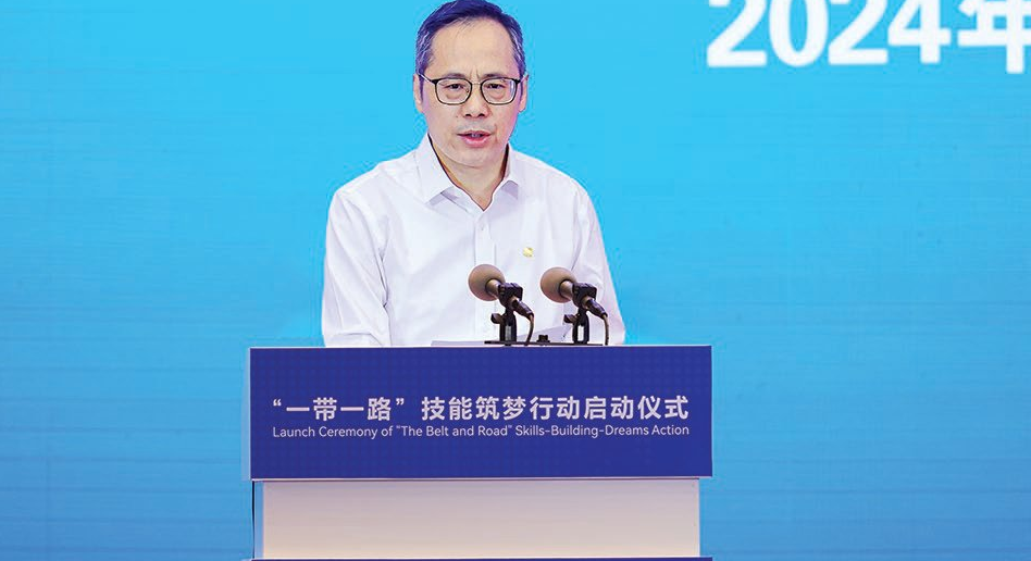 中国中车在第二届“一带一路”国际技能大赛技能筑梦行动启动仪式上作主题演讲