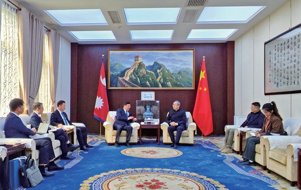曾昭和率队到印度尼西亚和尼泊尔考察调研