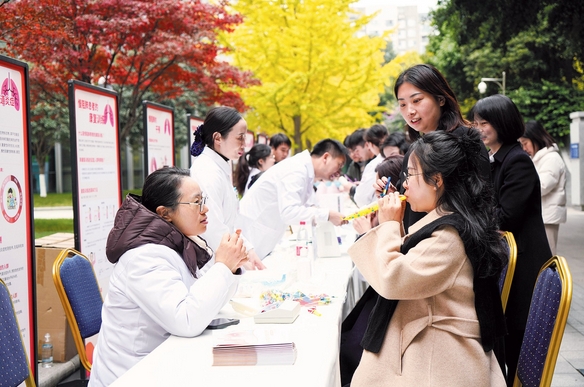健康服务送上门 健康素养在提升
