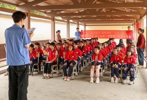 中铁五局各单位积极开展学雷锋纪念日活动