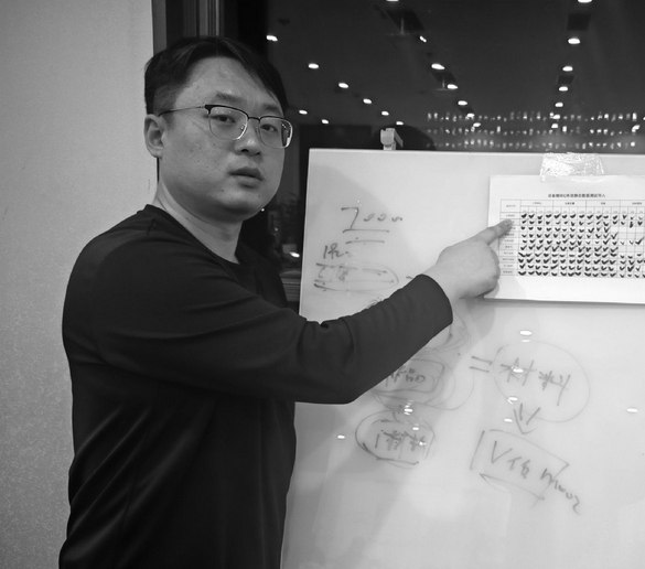 在数据洪流中锻造油田“智慧脊梁”