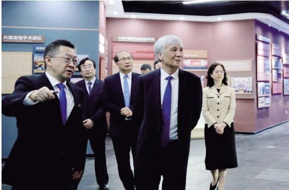 丁仲禮到華僑大學調研