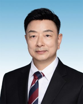 登峰者無(wú)懼變革弄潮兒勇立濤頭