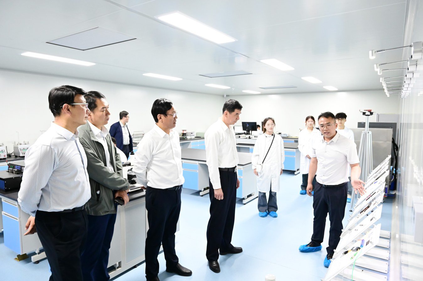 山東省政府副秘書(shū)長(zhǎng)劉斯杰一行來(lái)?？疾煺{(diào)研