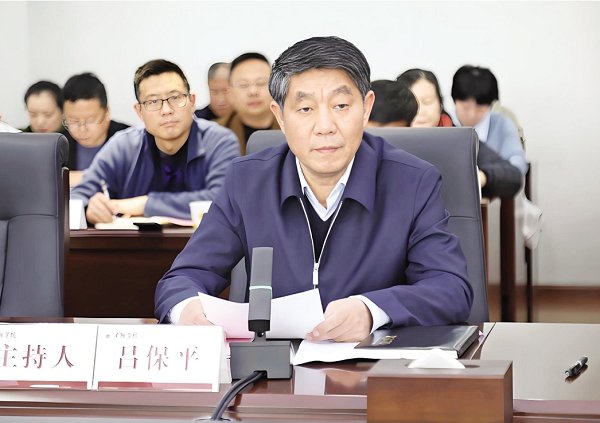 深學(xué)篤行強(qiáng)作風(fēng)清風(fēng)正氣潤(rùn)校園