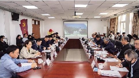 我校領(lǐng)導(dǎo)班子開(kāi)展集體調(diào)研帶頭改進(jìn)工作作風(fēng)