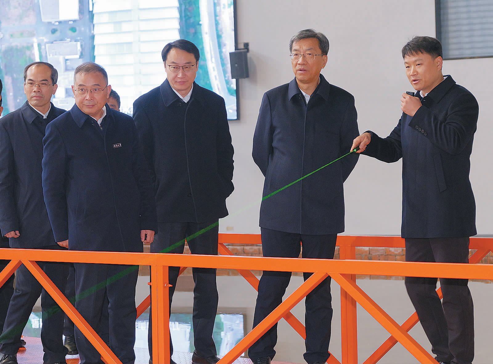 教育部黨組書記、部長(zhǎng)懷進(jìn)鵬調(diào)研河海大學(xué)