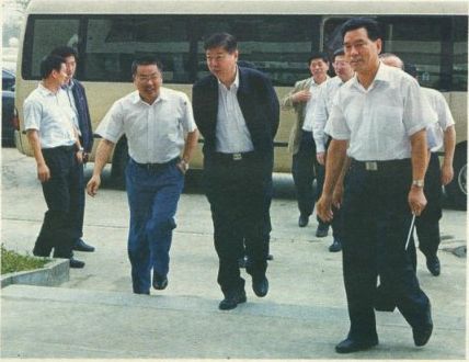 省委書記姜異康到我校視察