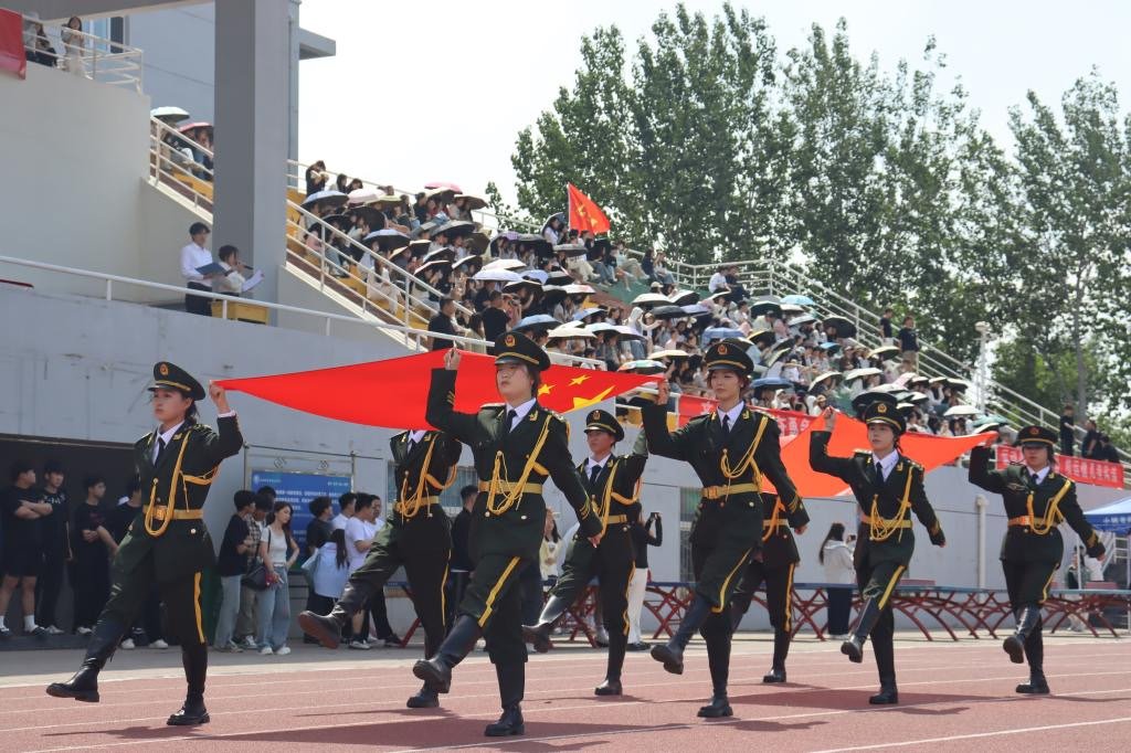 学院举办2025年运动会