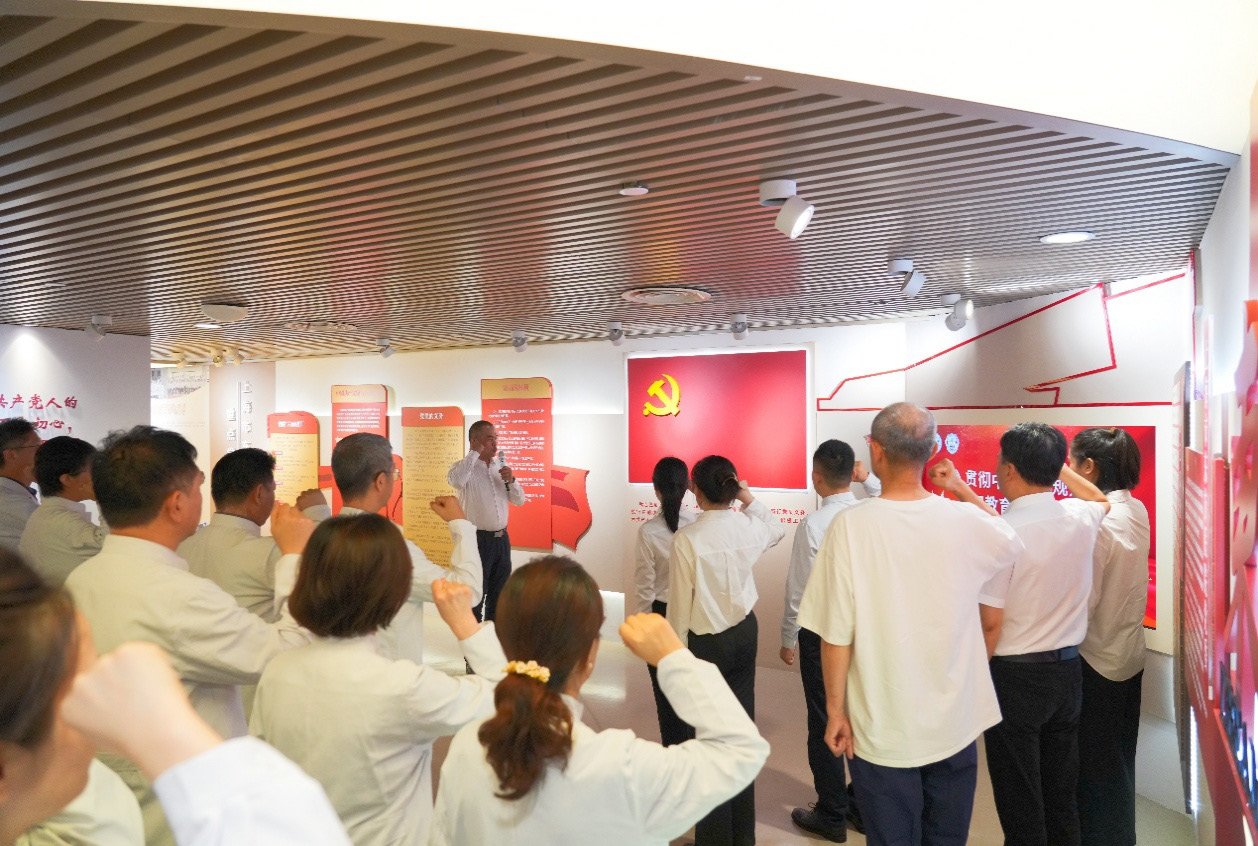 我院召開深入貫徹中央八項規(guī)定精神學習教育警示教育會