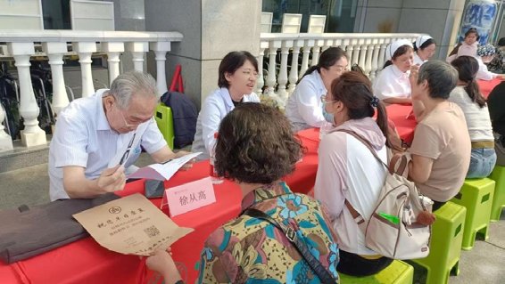 齊魯醫(yī)院舉行世界骨髓捐獻者日義診、血樣入庫暨