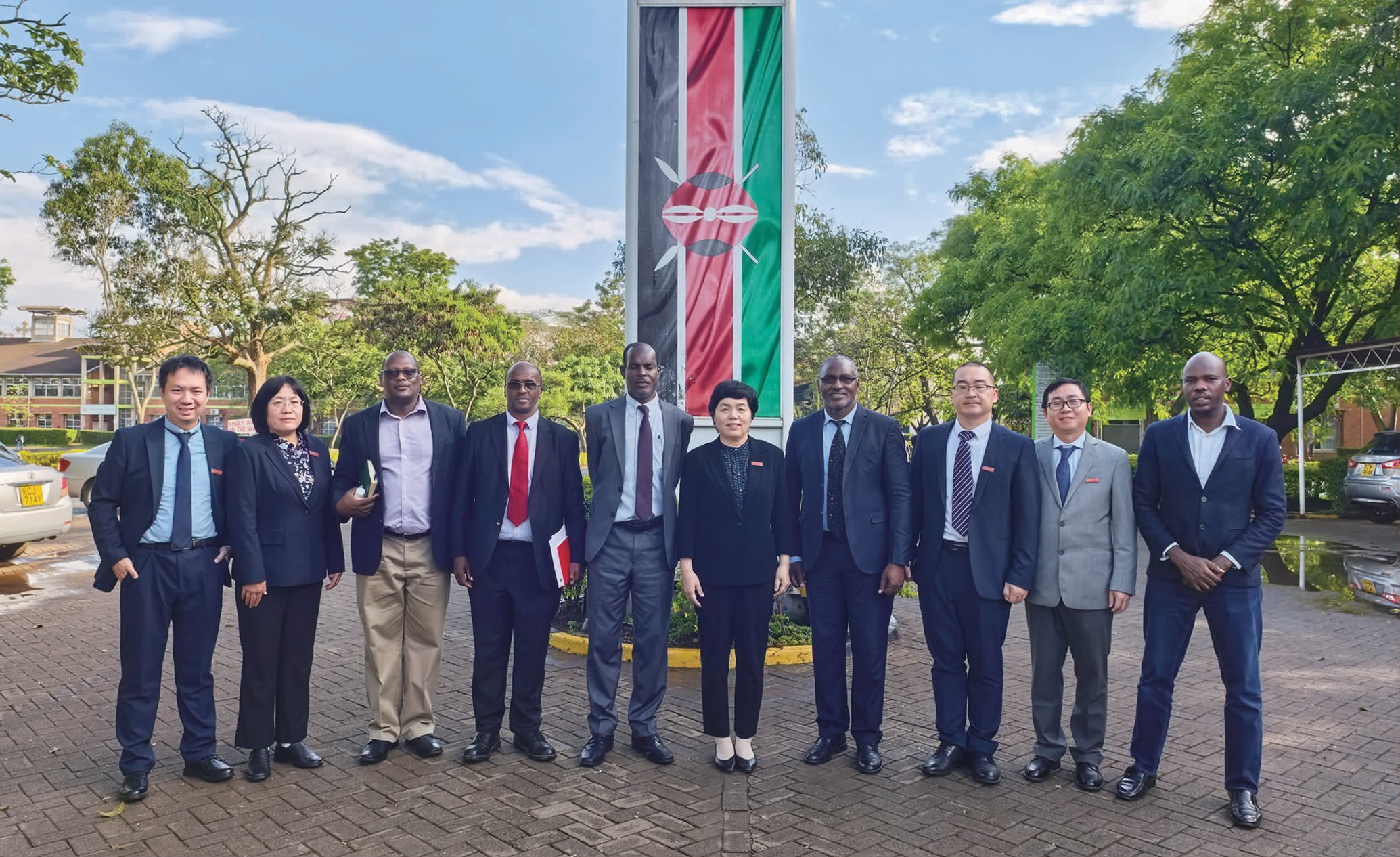 黨委書記劉春華率團(tuán)出訪南非、肯尼亞高校