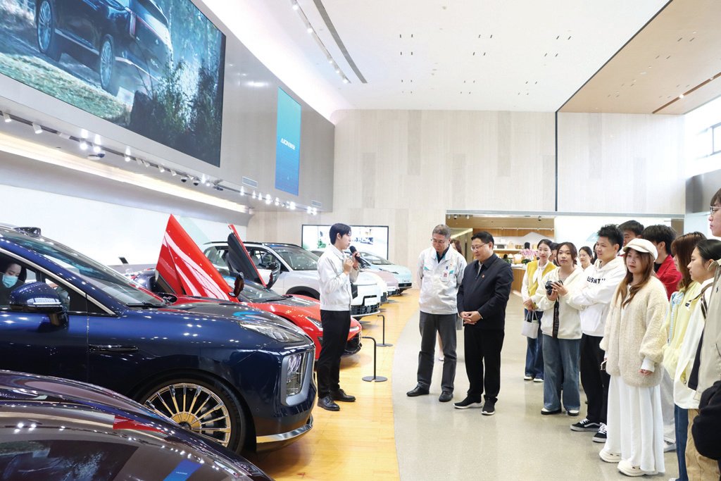 幸小濤書記在廣汽埃安講授“思政第一課”