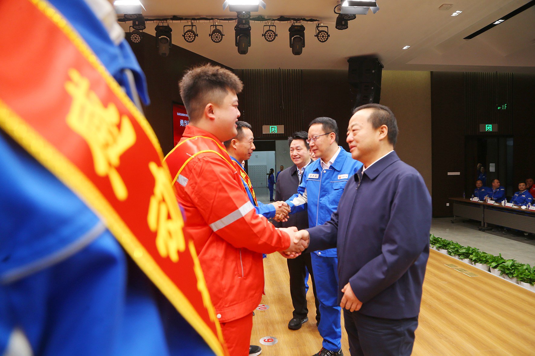 新征程续写奋进篇章大讲堂凝聚磅礴力量