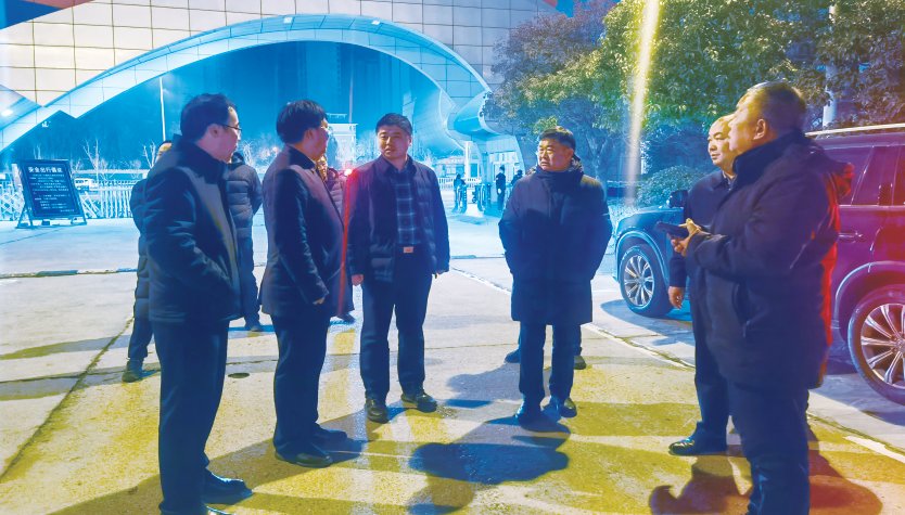 我校领导深入一线开展校园安全检查