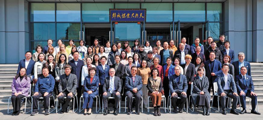 跨越国界深化产教融合中芬携手共育数据英才